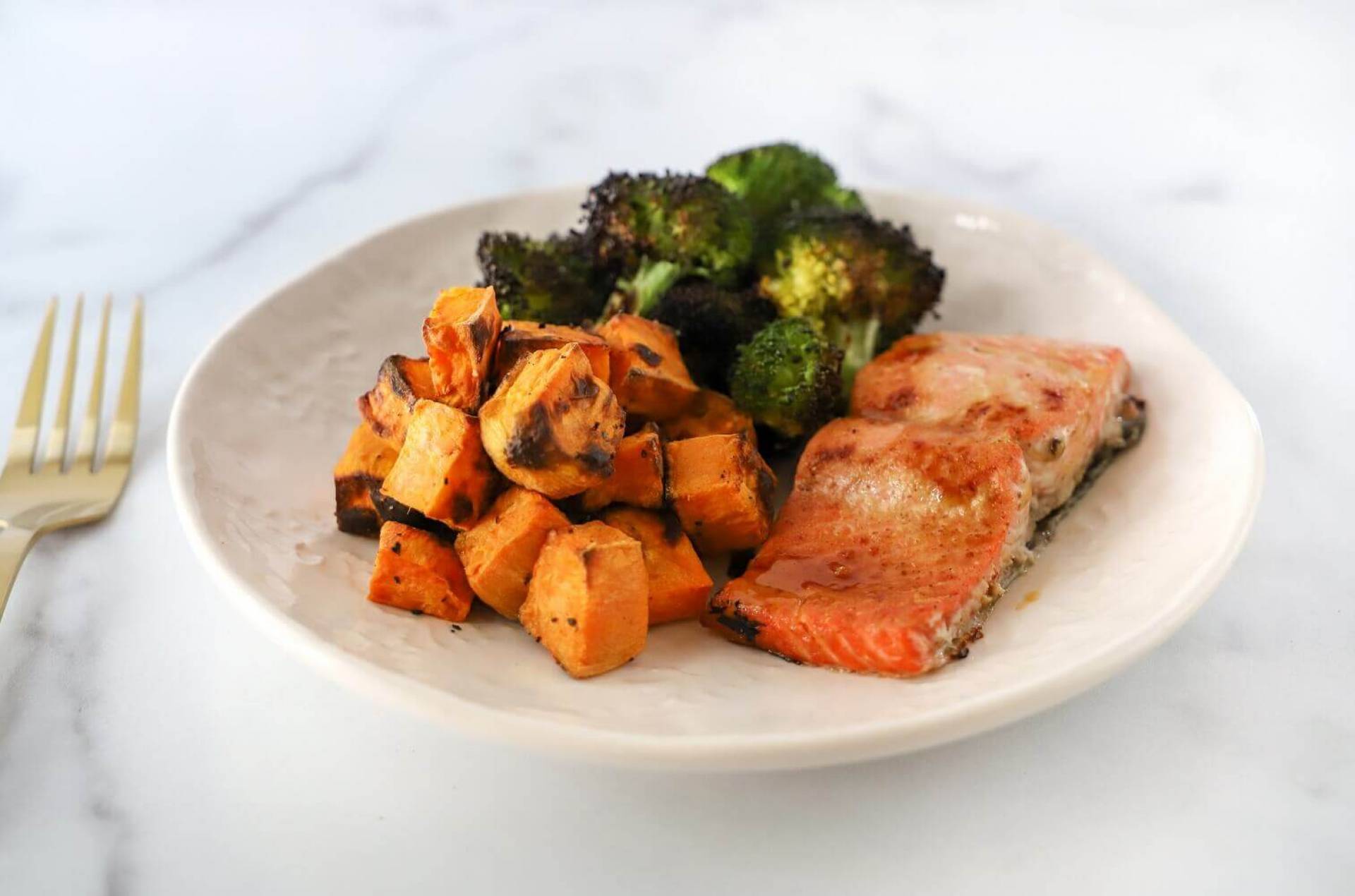 Clean- Roasted Salmon and Roasted Sweet Potatoes